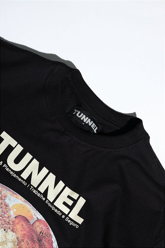 Camiseta Oversized Marmita Preta