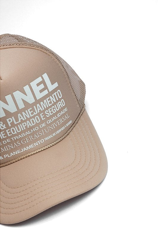 Boné Trucker Estruturado Bege