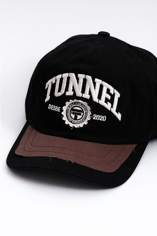 Boné Dad Hat College Preto