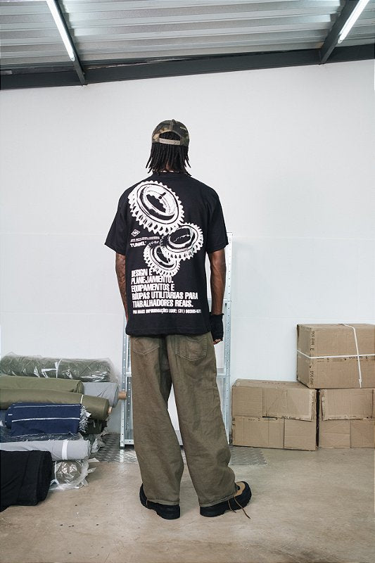 Camiseta Oversized Engrenagem Preta