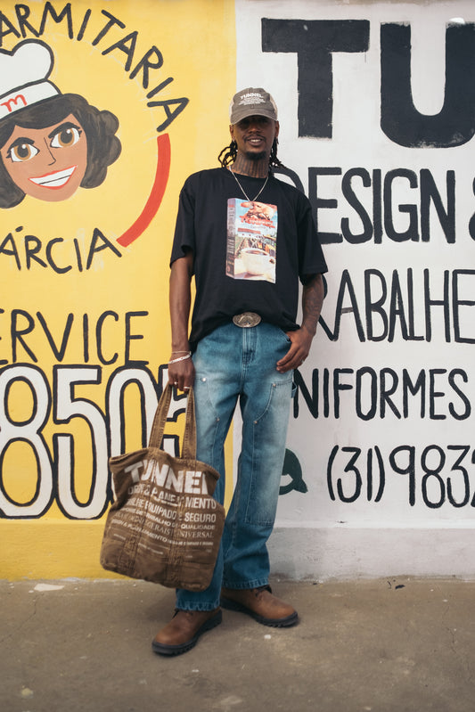 T-shirt Oversized Café Tunnel Preta