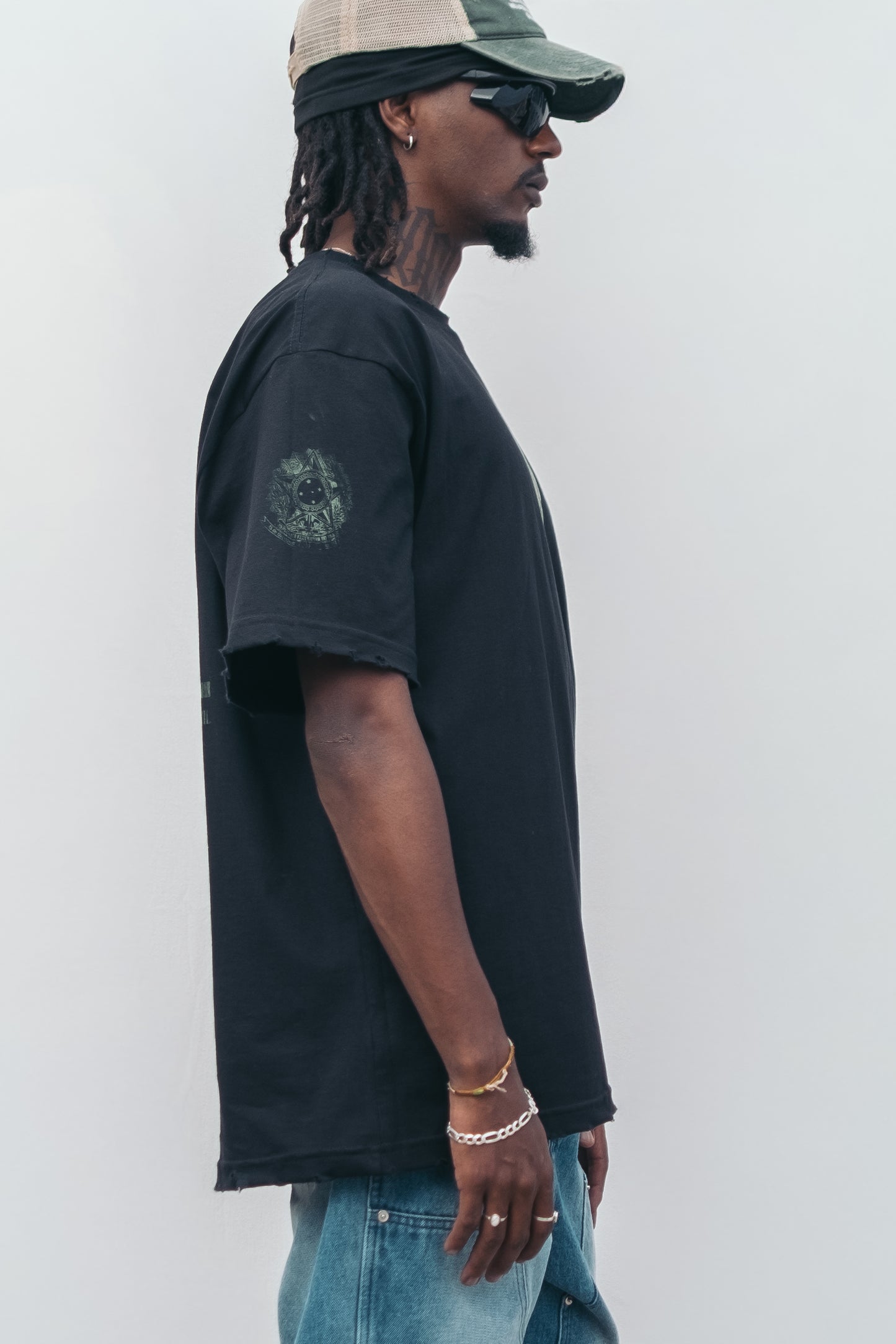 T-Shirt Oversized Identidade Preta