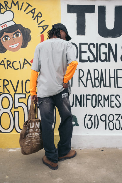 T-shirt Oversized Institucional Cinza