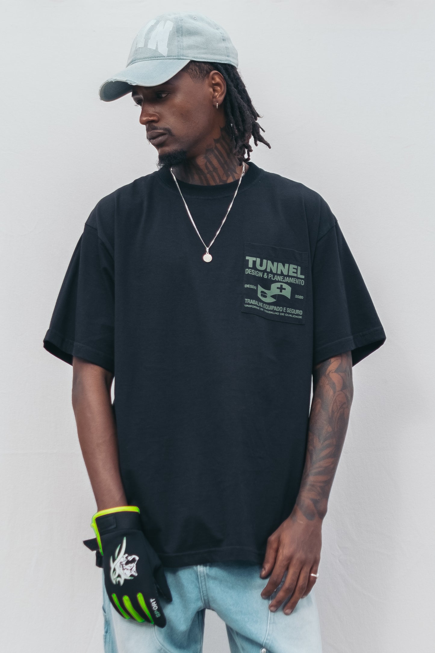 T-Shirt Oversized Ficha Técnica Carteira de Identidade Preta