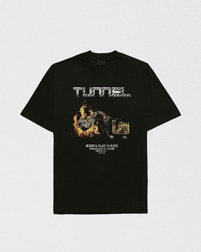 Camiseta Oversized Escavadeira Preta